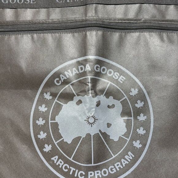 Canada Goose Arctic Program Foldable Large  Black Garment Bag - Picture 2 of 10